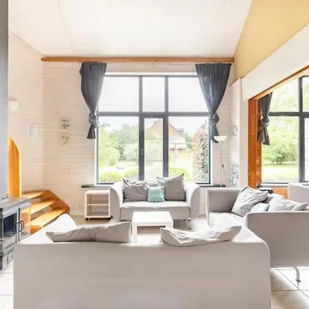 Superbe Et Chaleureux Familial Holiday home Beauraing