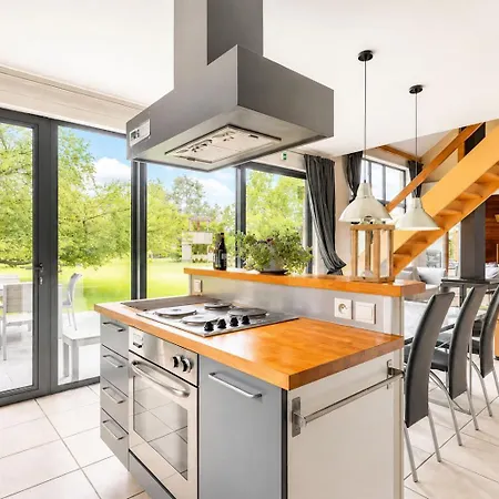 Holiday home Esprit De Famille - Superbe Et Chaleureux Familial Beauraing